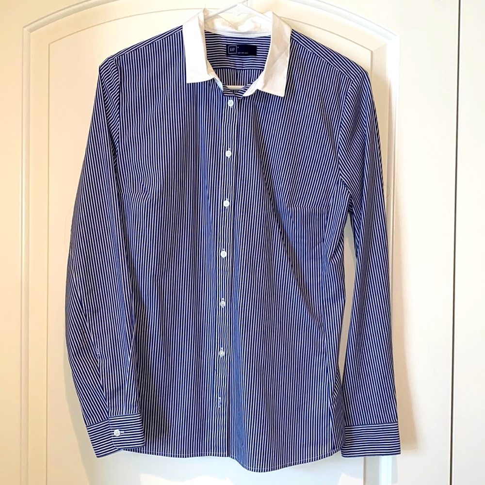 GAP Fitted Stripe Button Down
